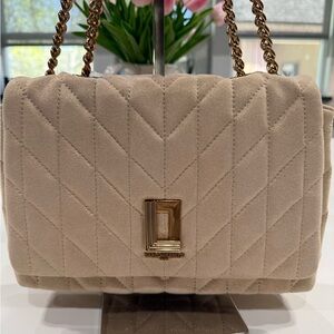 Karl Largerfeld NWOT Elegant Cream Quilted Chain Bag